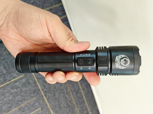 防暴自卫器（K98Pro）